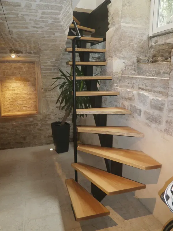 Escalier-limon-central-Dijon